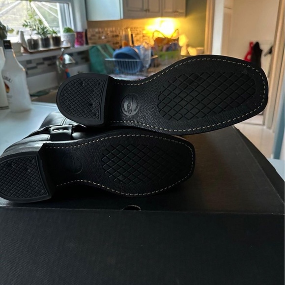 Men’s Frye Boots - Picture 3 of 5